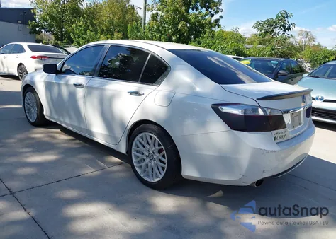 2015 Honda Accord Sport z USA, uszkodzony, nr VIN 1HGCR2F50FA211916